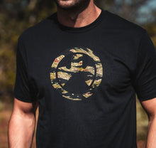 Load image into Gallery viewer, Magpul® Tiger Stripe Icon Blend T-Shirt